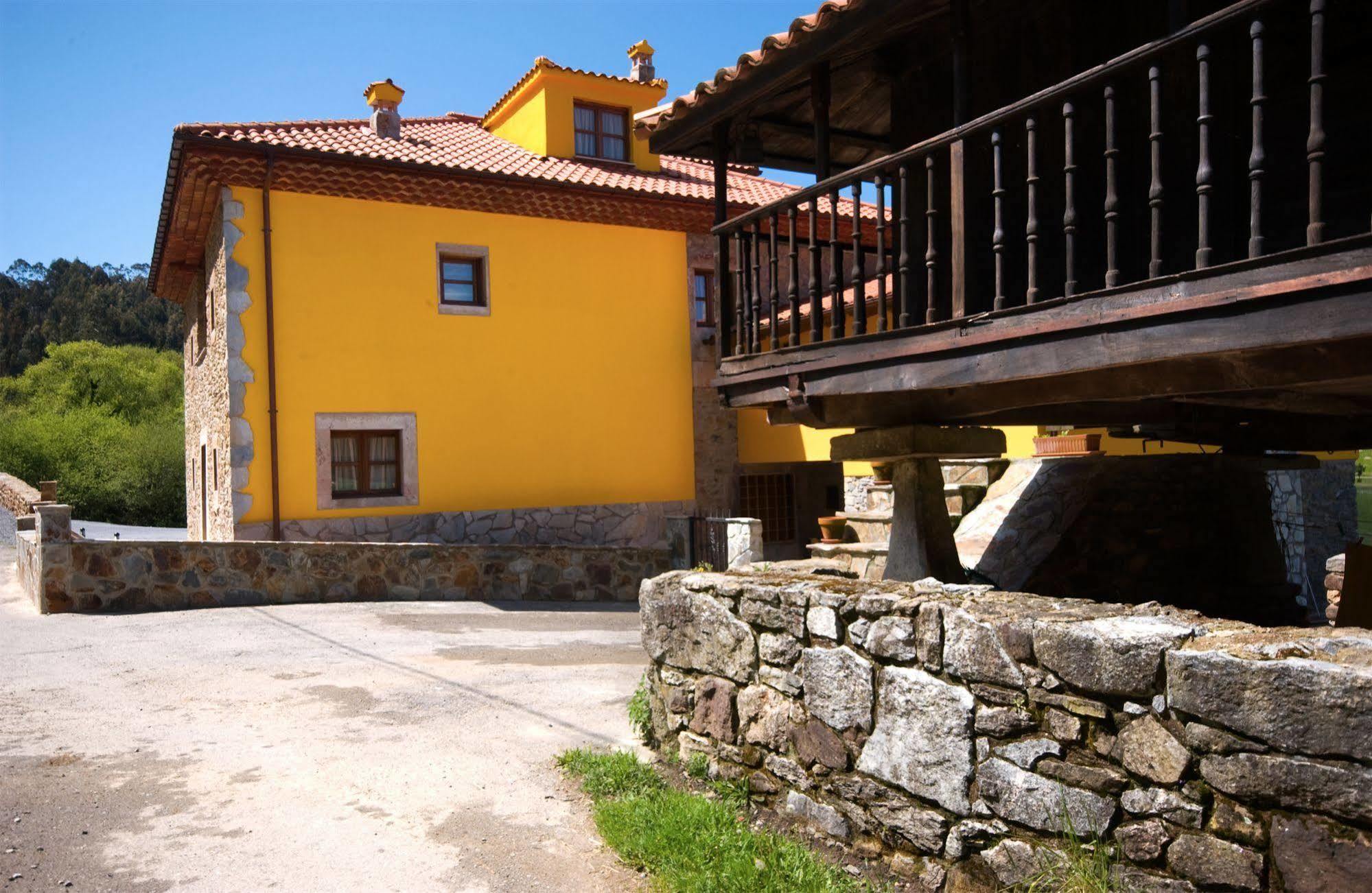 Casa Rural Los Sombredales Guest House Soto Del Barco Exterior photo